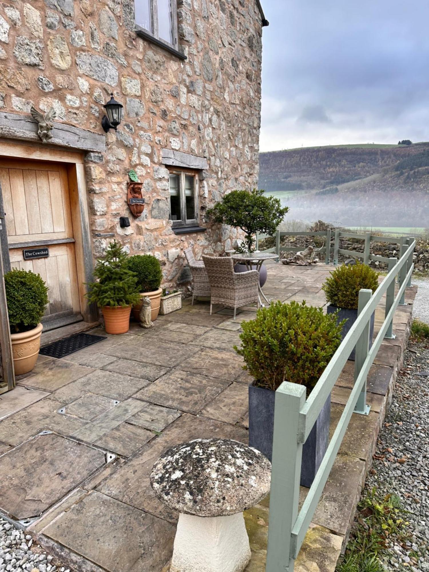 Bed and Breakfast The Cowshed Llangollen Exterior foto